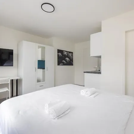 Urban Oasis With Queen Bed And View Be-34 Zúrich