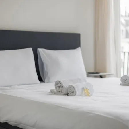 Urban Oasis With Queen Bed And View Be-34 *