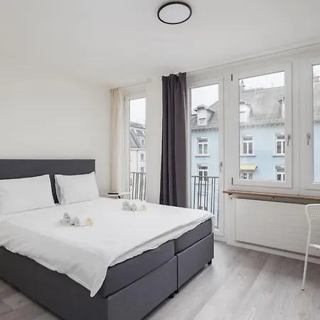 Urban Oasis With Queen Bed And View Be-34 * Zürich